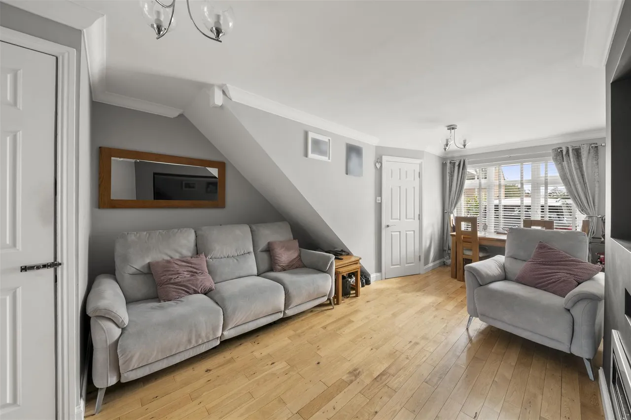 Triandra Way, Hayes, photo 2