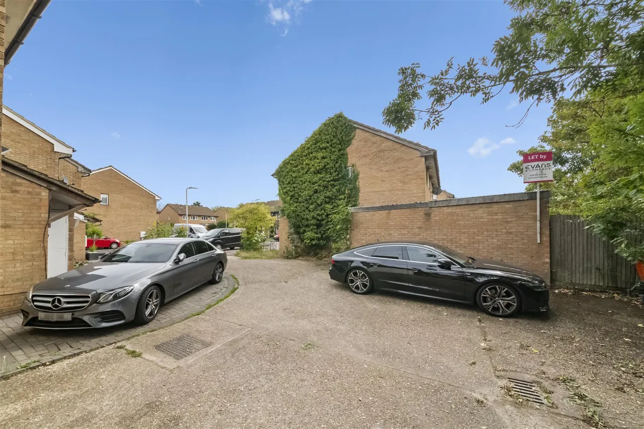 Triandra Way, Hayes, photo 14