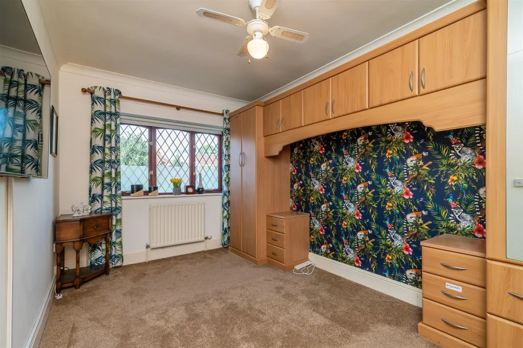 Blenheim Avenue, Lowdham, photo 11