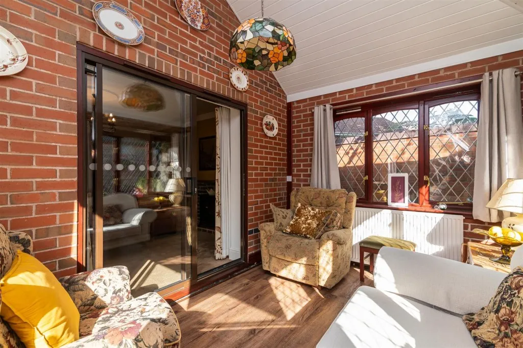 Blenheim Avenue, Lowdham, photo 9