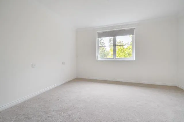 Guildford Road, Lightwater, GU18, photo 12