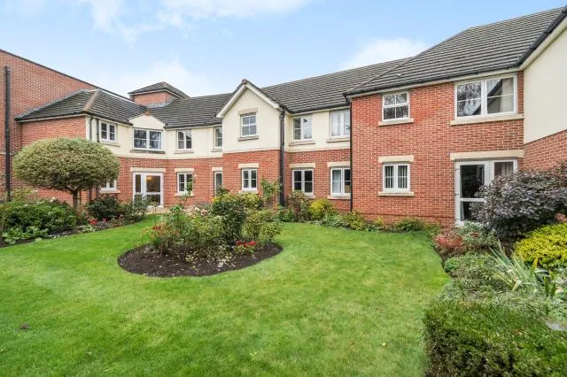 Guildford Road, Lightwater, GU18, photo 6