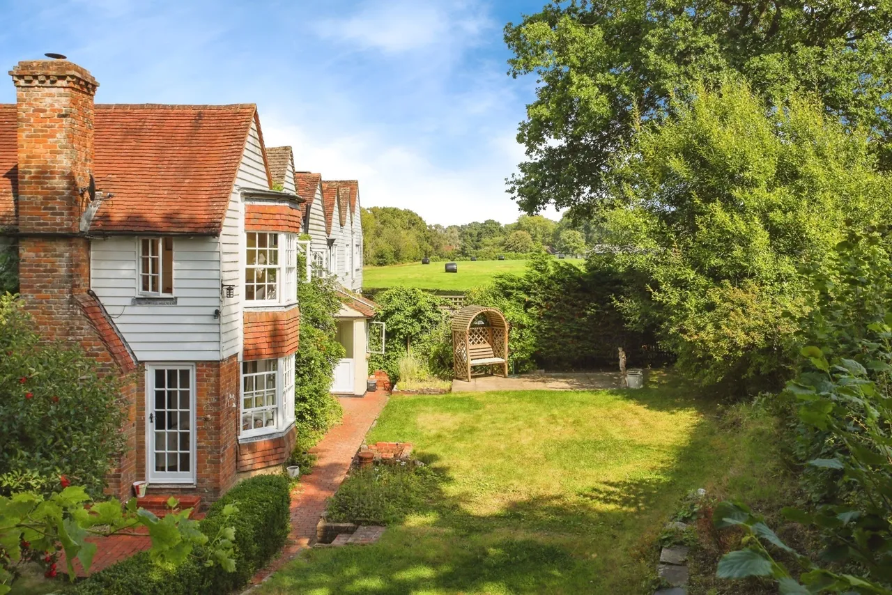 Fosten Green, Biddenden, TN27, photo 3