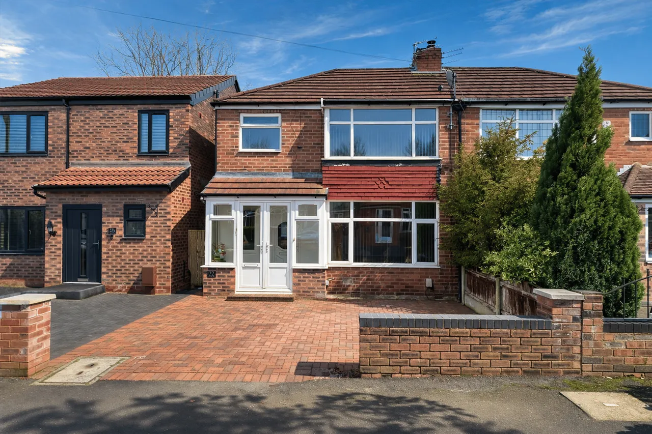 3 bed house for sale, Saville Road, Cheadle