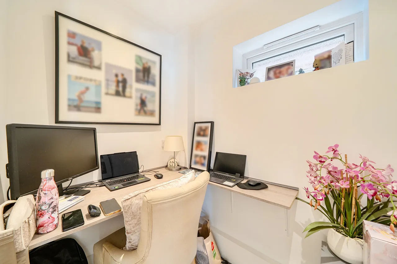 Arlington Drive, Ruislip, HA4, photo 8