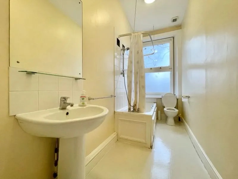 50 Englands Lane, London NW3 4UE, photo 4