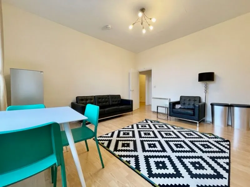 50 Englands Lane, London NW3 4UE, photo 3