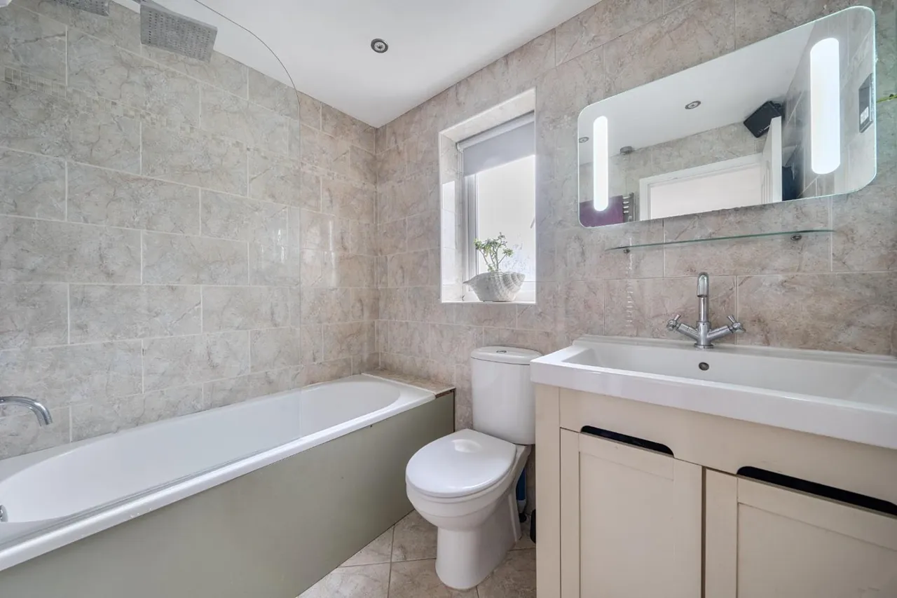 Edgerton Drive, Tadcaster, LS24, photo 11