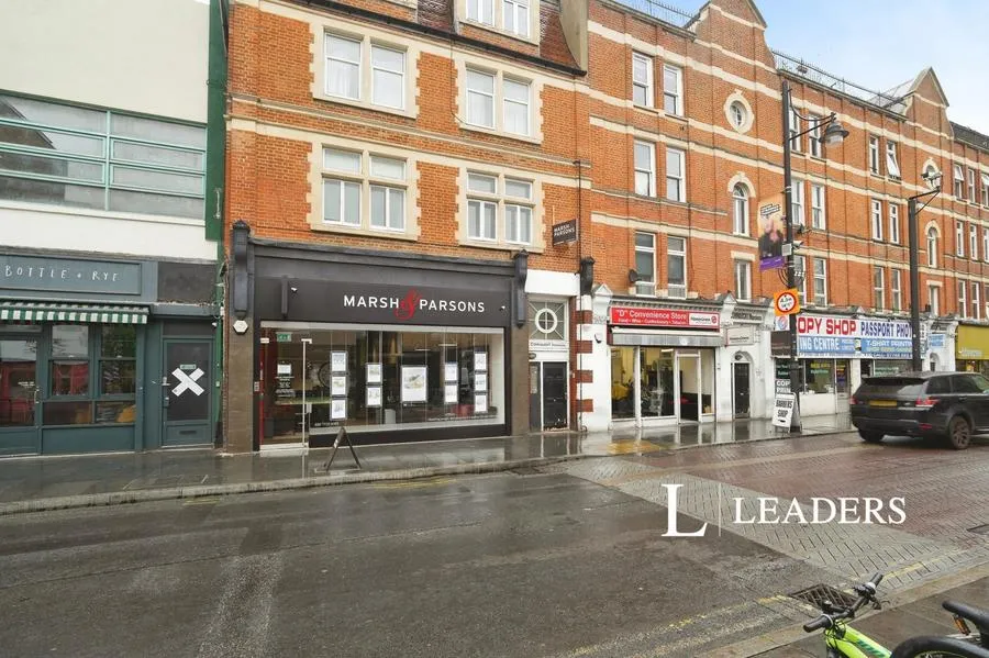 2 bed flat to rent, Coldharbour Lane, London, SW9