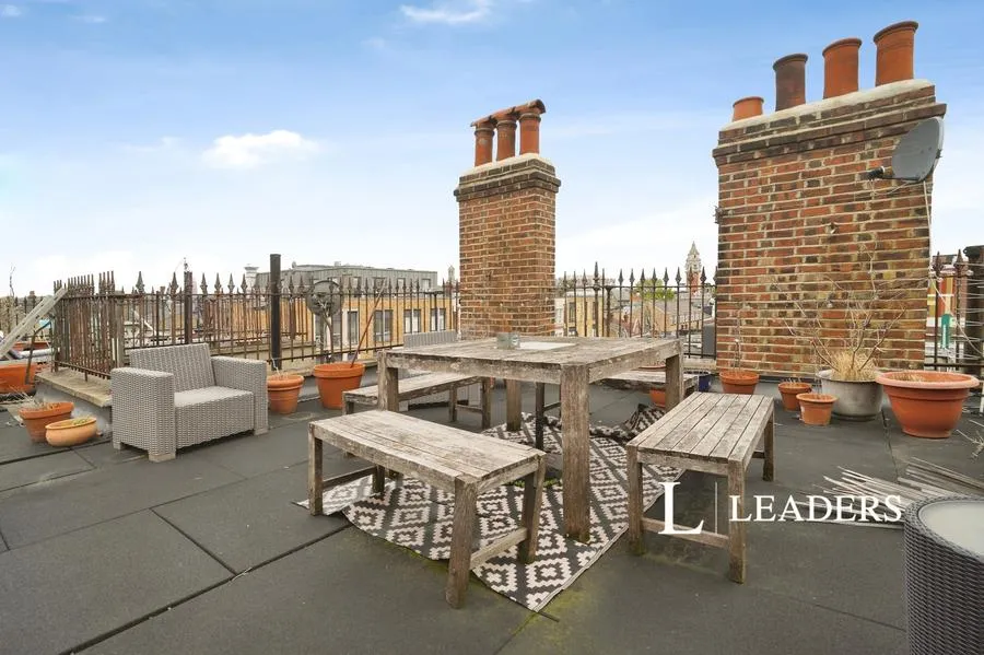 Coldharbour Lane, London, SW9, photo 14