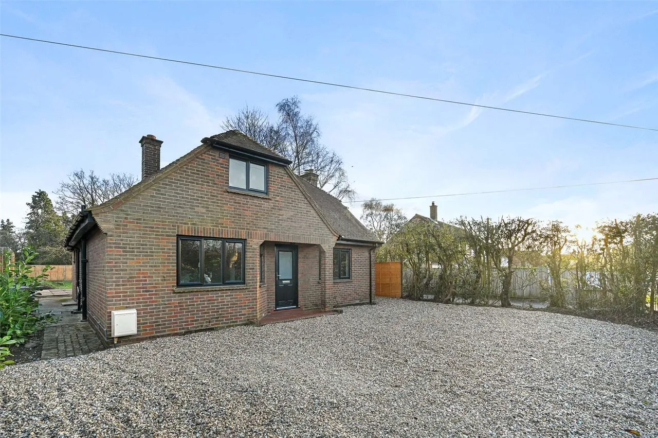 4 bed house to rent — Church Lane, Sarratt, Rickmansworth, Hertfordshire, WD3 6HN