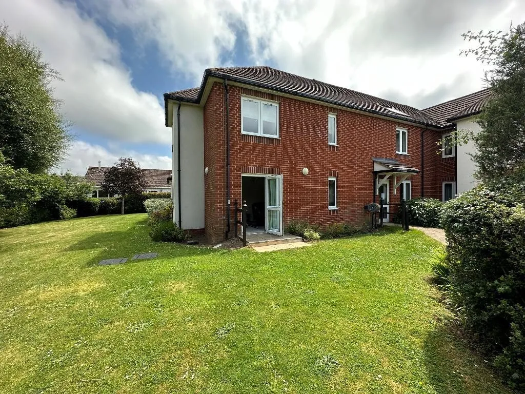 Limpsfield Road, Warlingham, photo 16