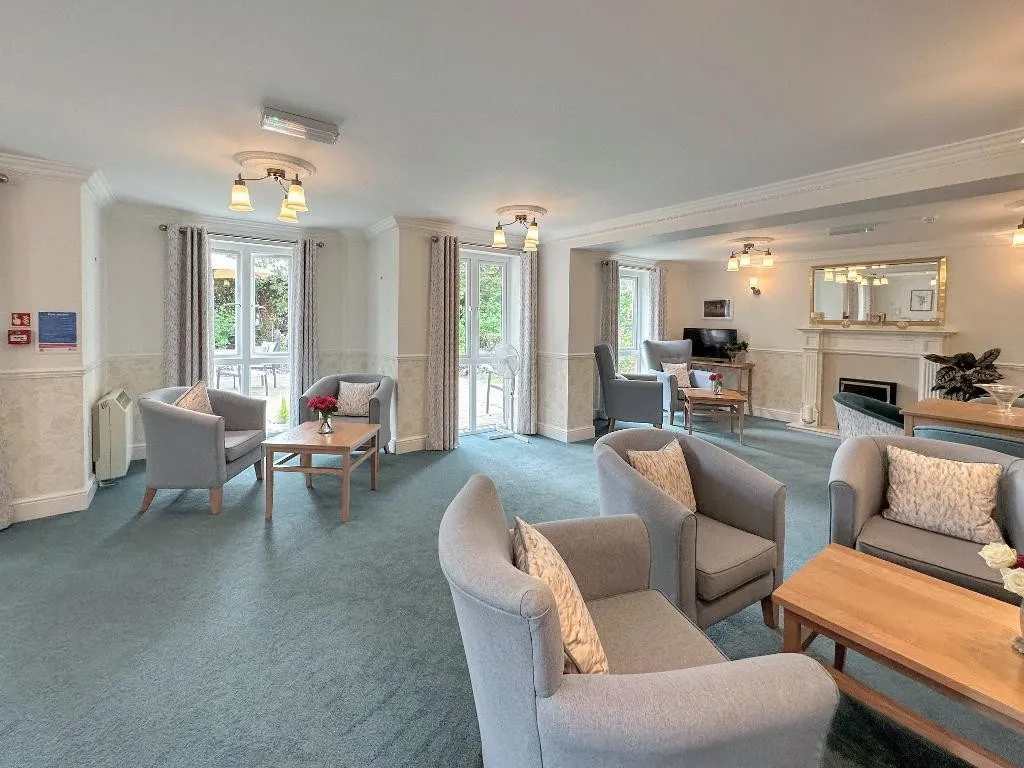 Limpsfield Road, Warlingham, photo 15