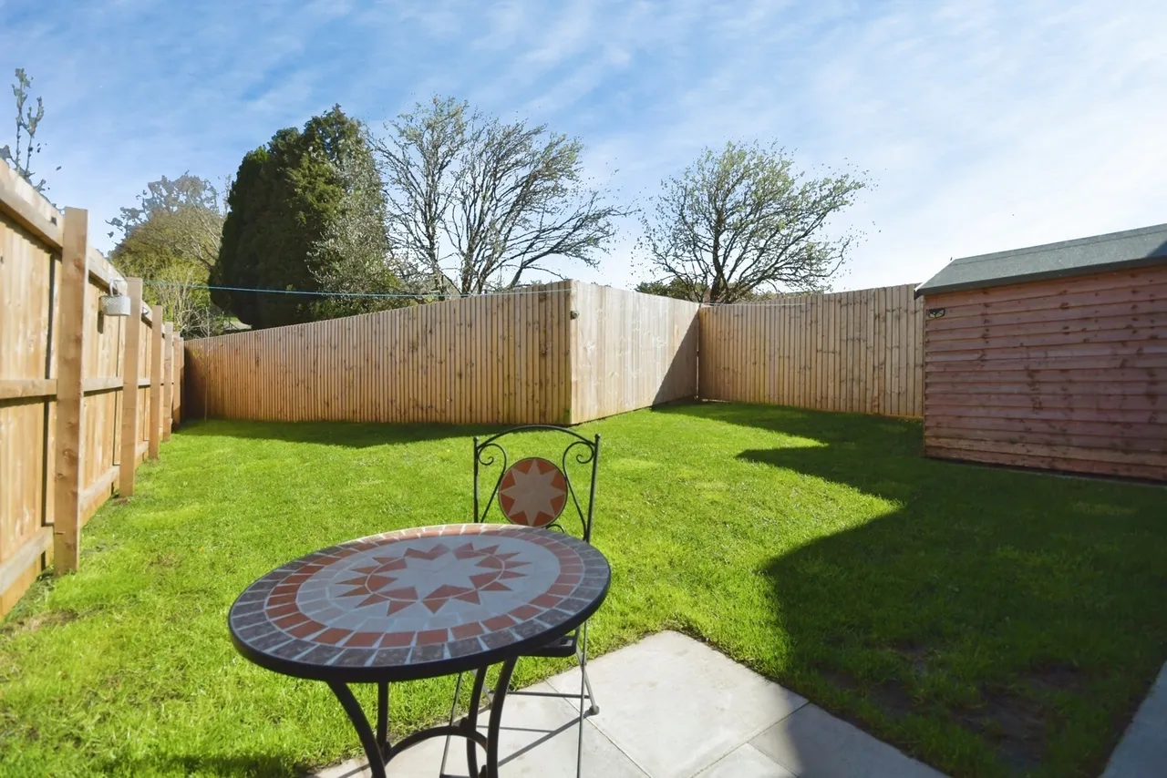 Curlew Avenue, Buxton, Derbyshire, SK17, photo 16