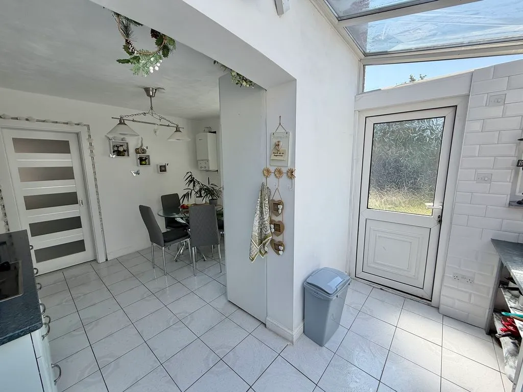 Neasden Grove, Kingstanding, B44, photo 8