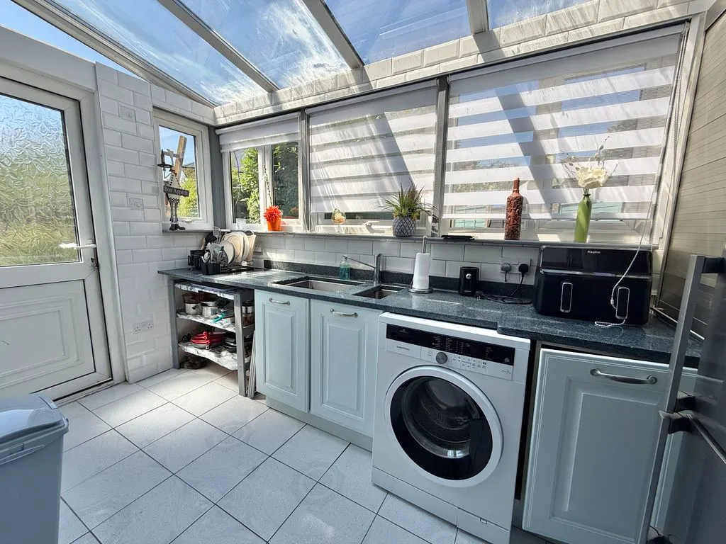 Neasden Grove, Kingstanding, B44, photo 9
