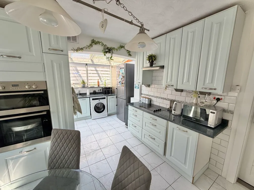 Neasden Grove, Kingstanding, B44, photo 7