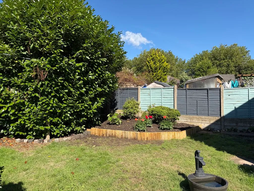 Neasden Grove, Kingstanding, B44, photo 20