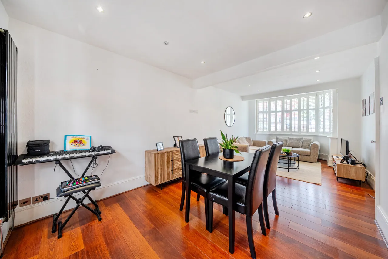 Jevington Way, London, SE12, photo 10