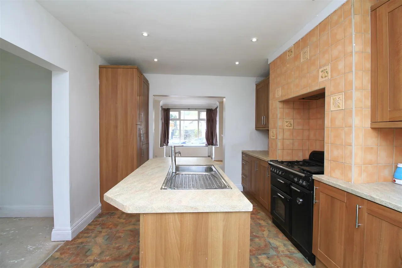 Egerton Street, Mossley, photo 4