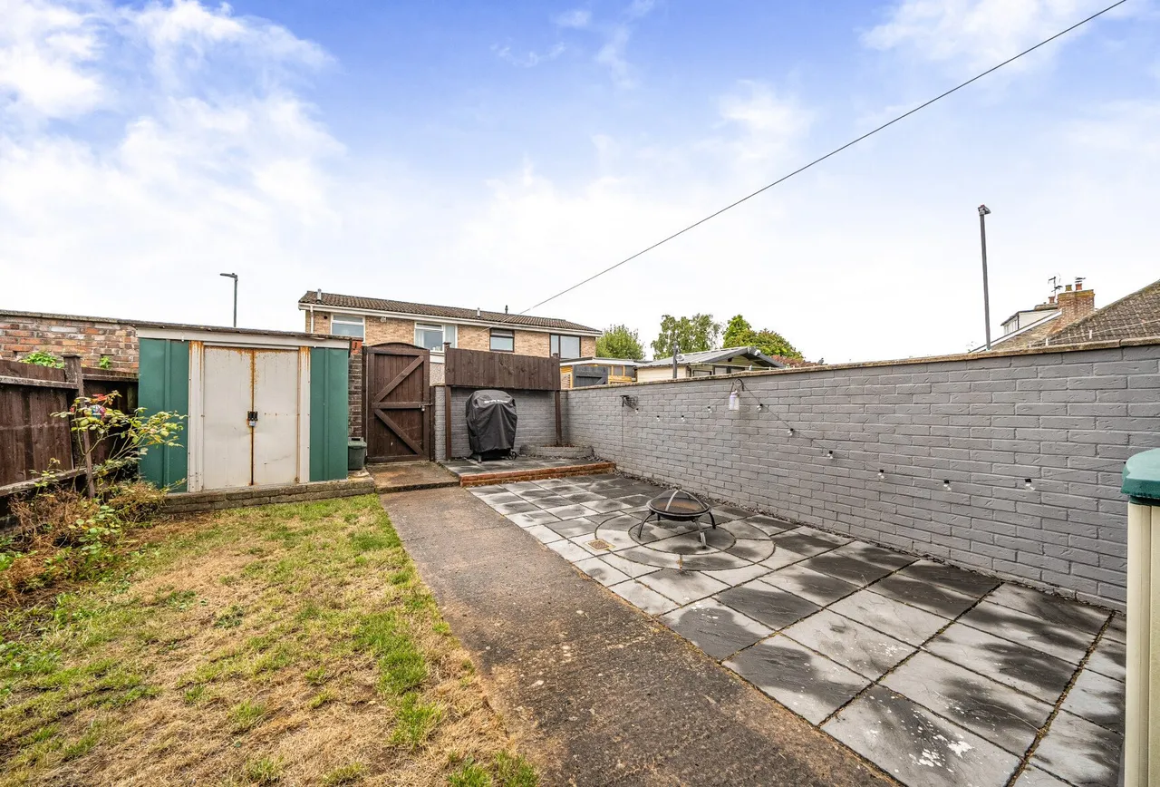 Poplar Road, Gloucestershire, Warmley, BS30 5JU, photo 17