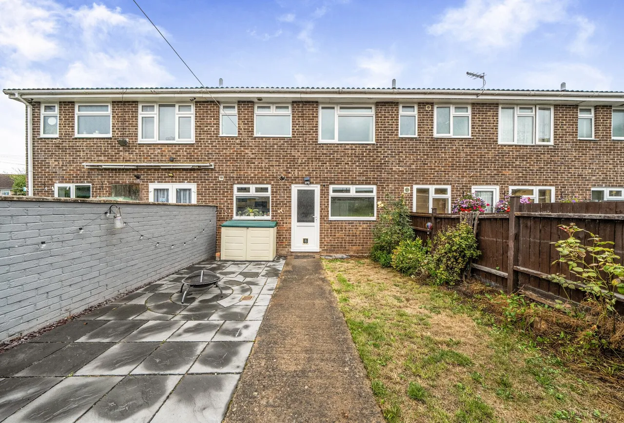 Poplar Road, Gloucestershire, Warmley, BS30 5JU, photo 15