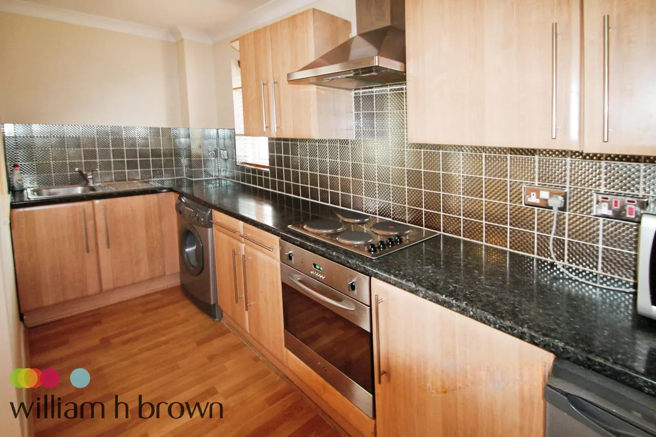 Thackeray Avenue, Tilbury, photo 7