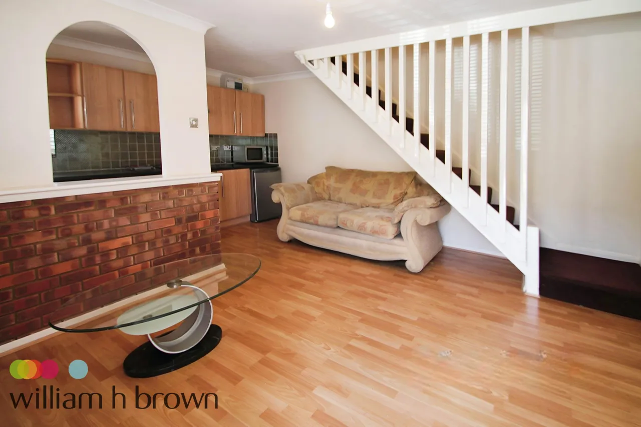 Thackeray Avenue, Tilbury, photo 4