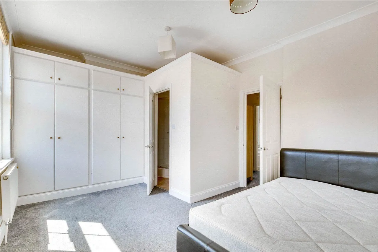 Flat 1, 201 Queenstown Road, London, photo 6