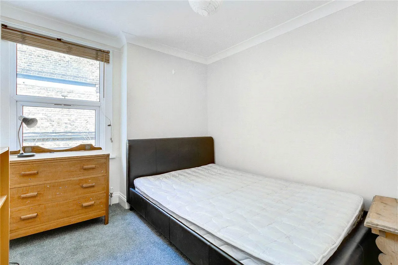 Flat 1, 201 Queenstown Road, London, photo 4
