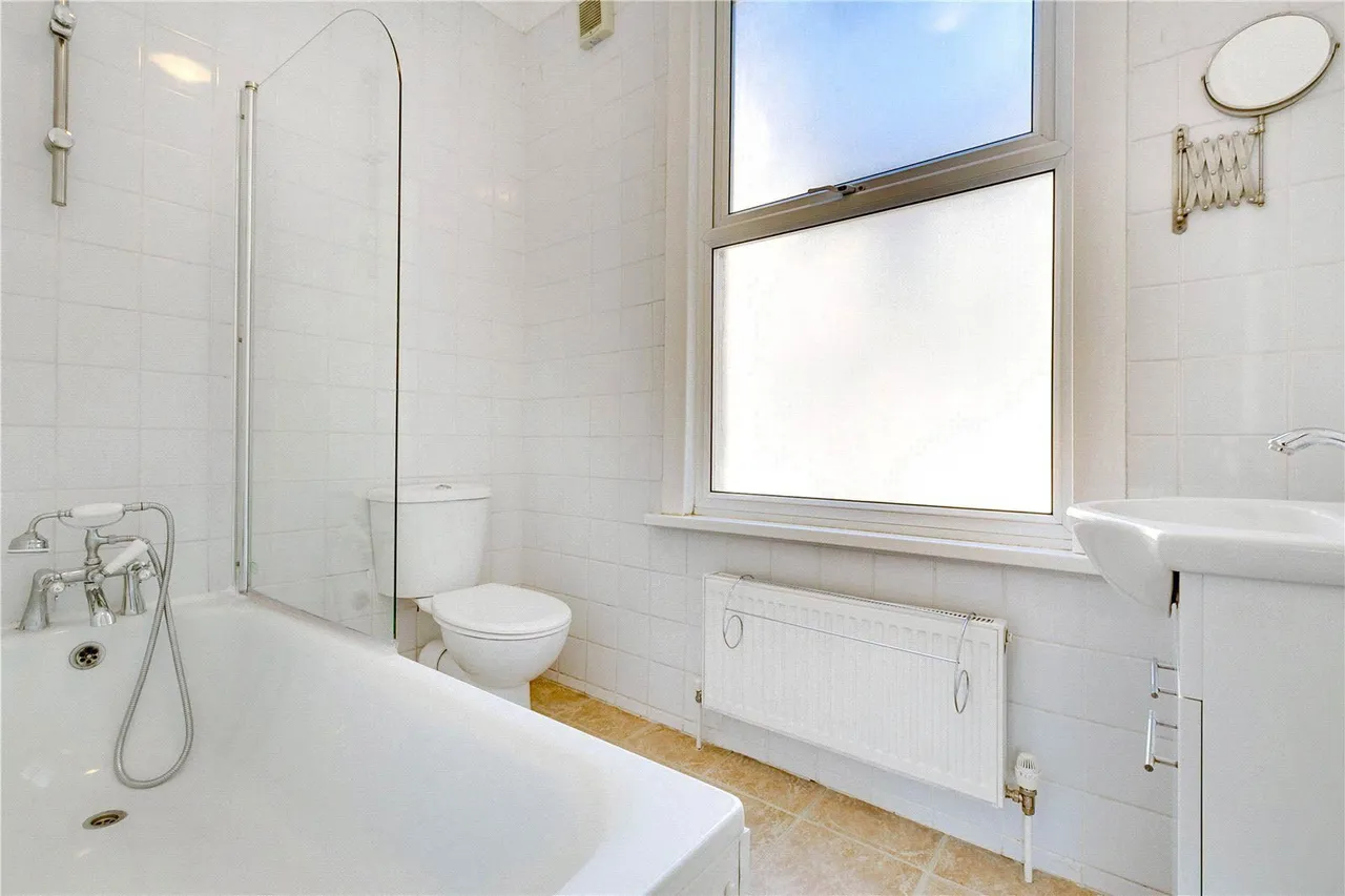 Flat 1, 201 Queenstown Road, London, photo 9