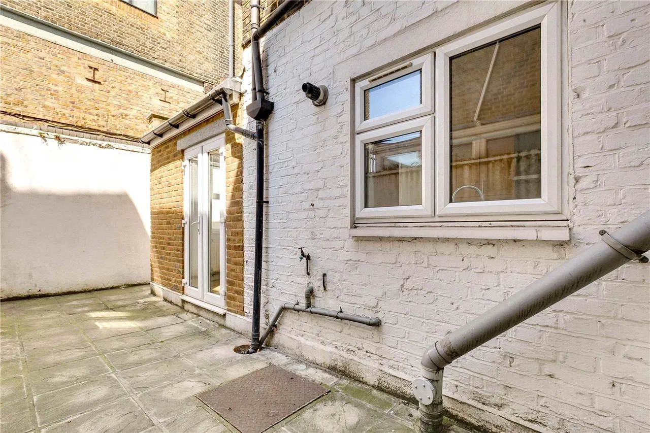 Flat 1, 201 Queenstown Road, London, photo 7