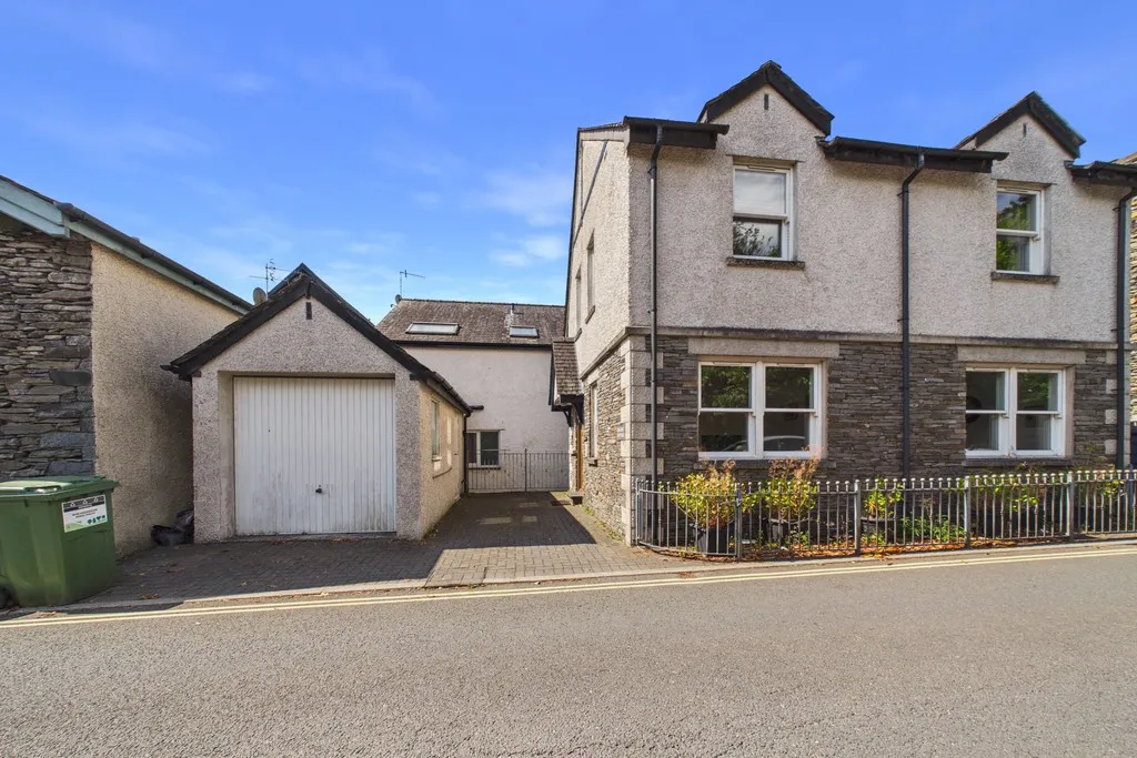 3 bed house for sale, Biskey Howe Road, Windermere, LA23