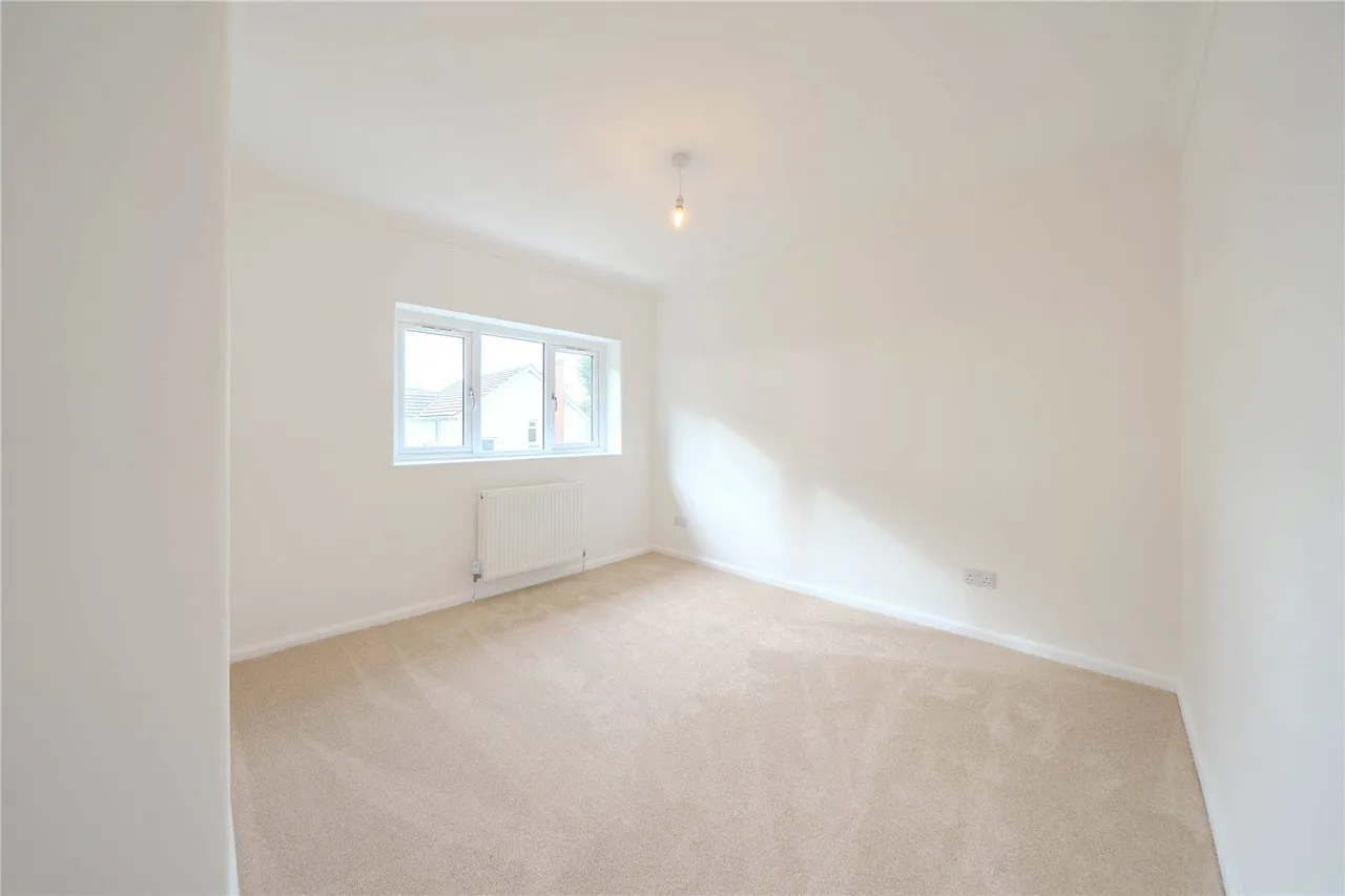 Littlemoor Crescent, Pudsey, LS28, photo 14