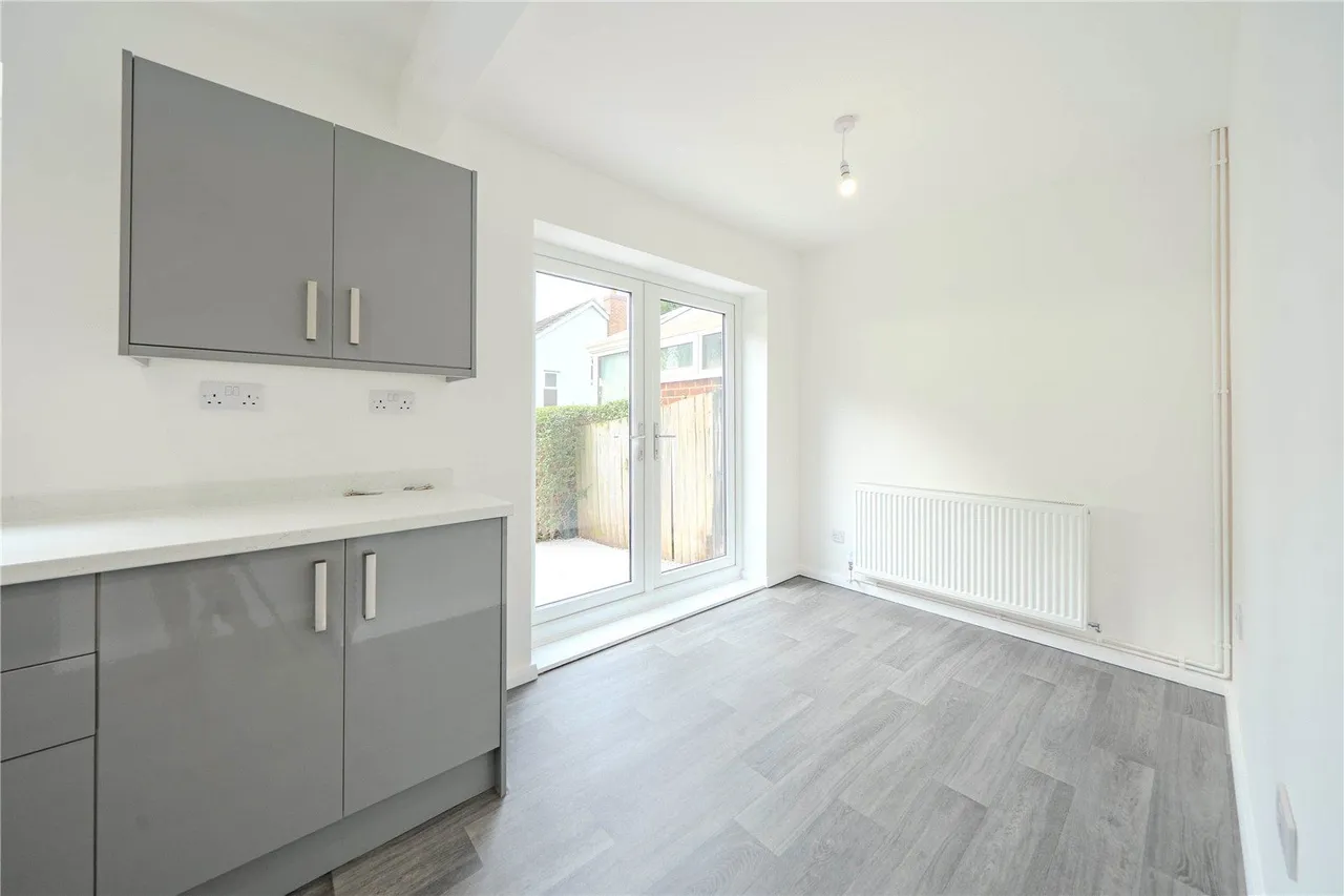 Littlemoor Crescent, Pudsey, LS28, photo 12