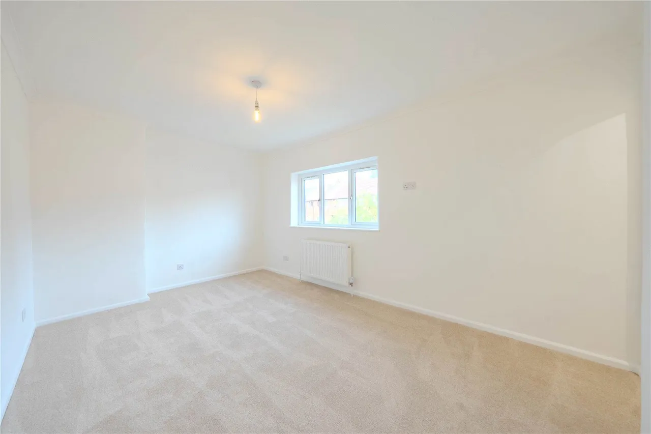 Littlemoor Crescent, Pudsey, LS28, photo 15