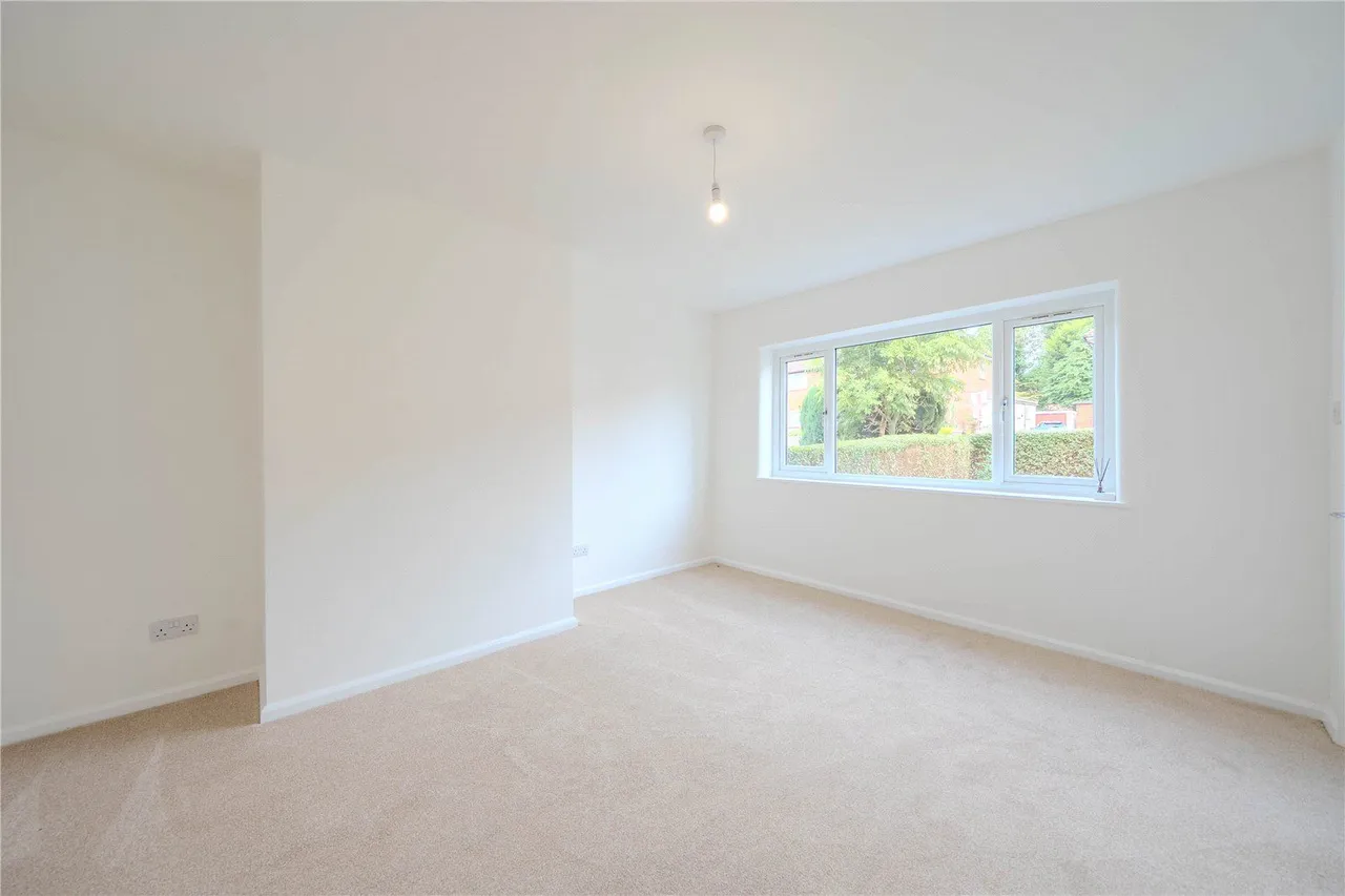 Littlemoor Crescent, Pudsey, LS28, photo 3