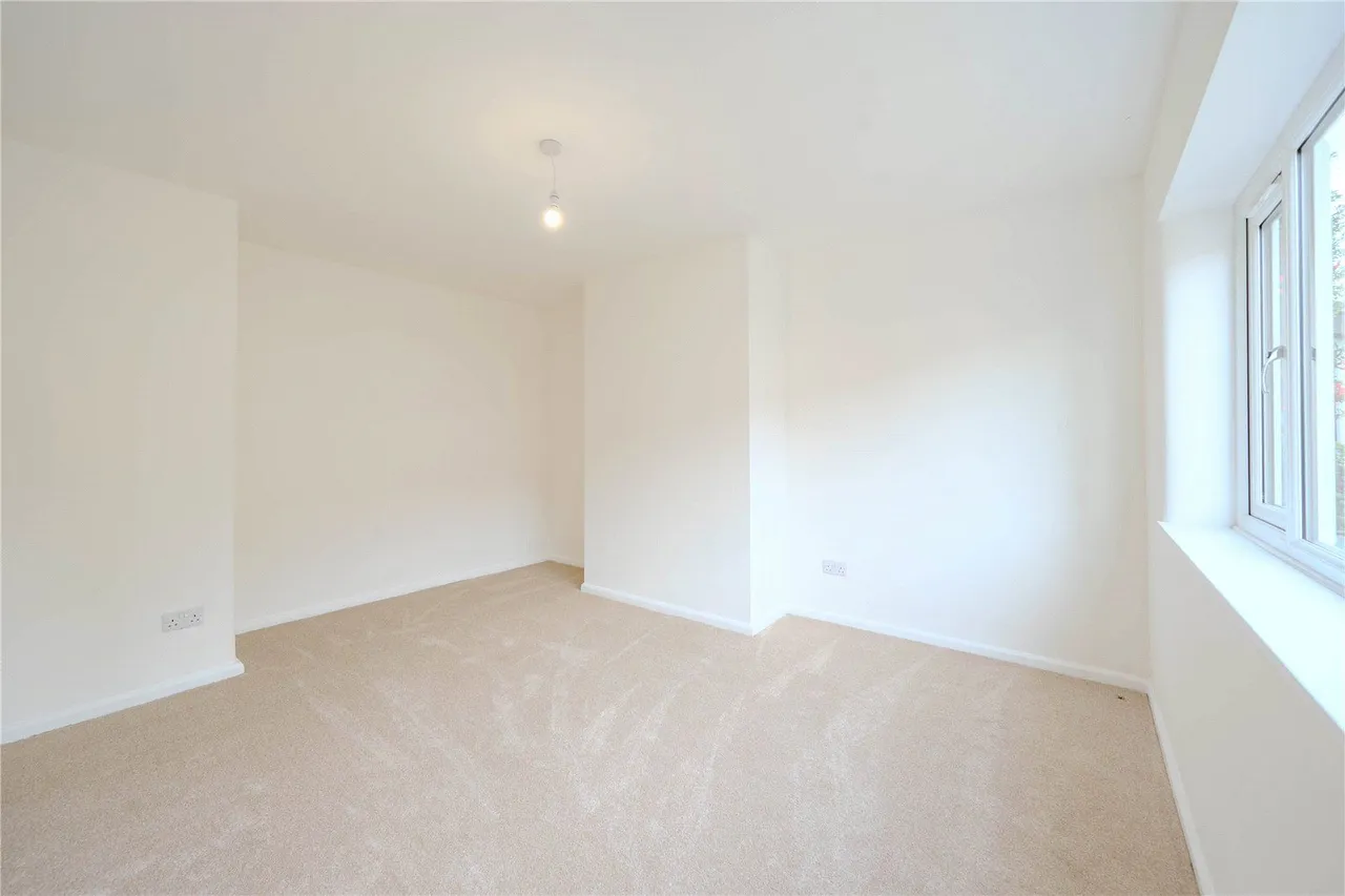 Littlemoor Crescent, Pudsey, LS28, photo 9