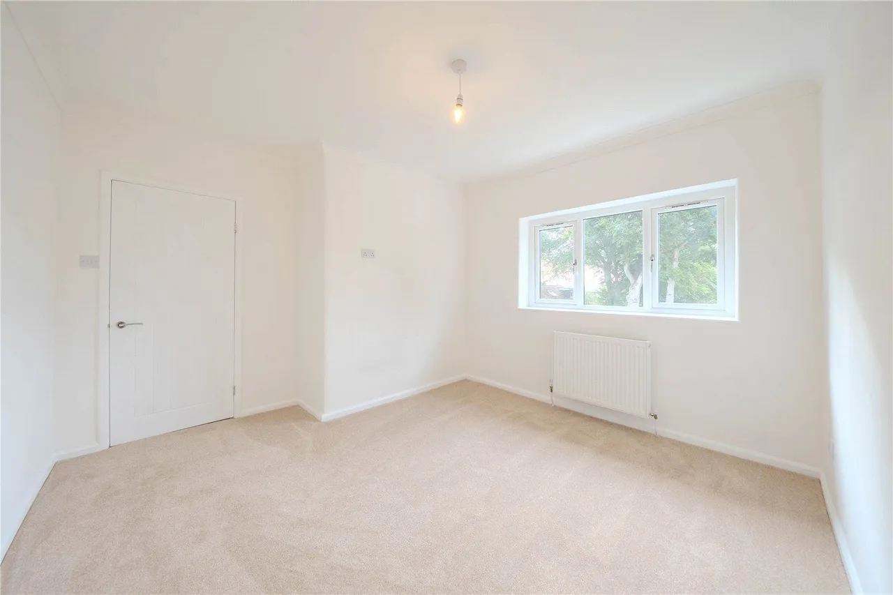Littlemoor Crescent, Pudsey, LS28, photo 8