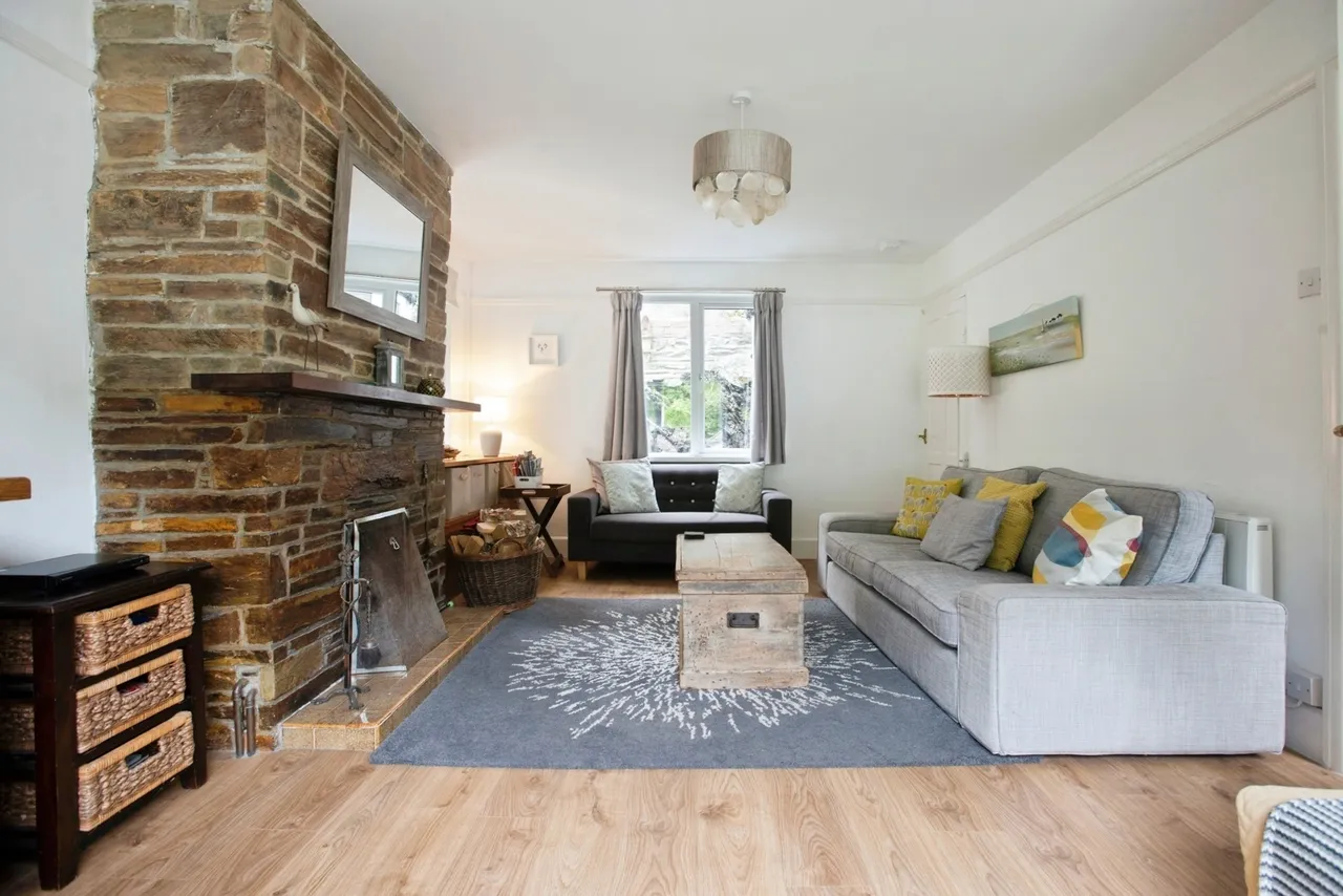 The Coombes, Polperro, PL13, photo 5