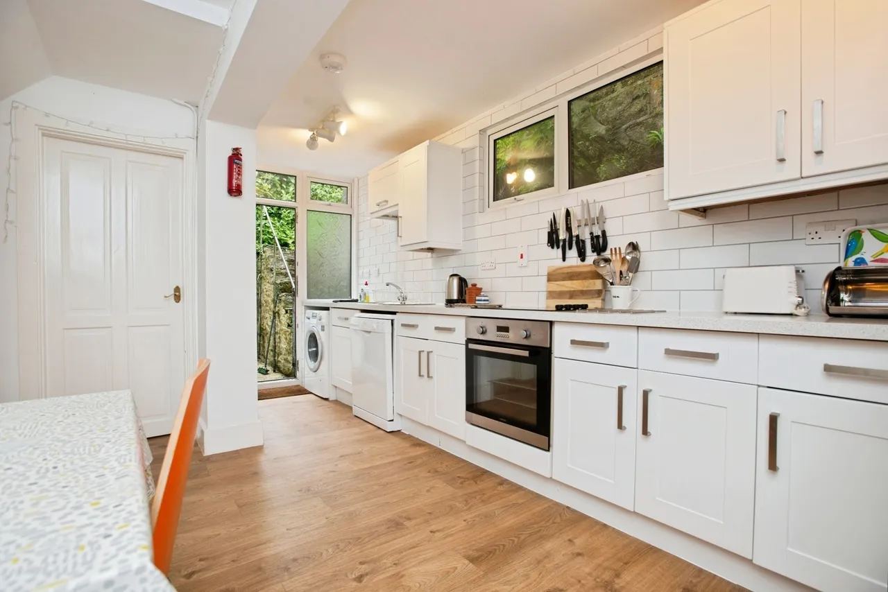 The Coombes, Polperro, PL13, photo 3