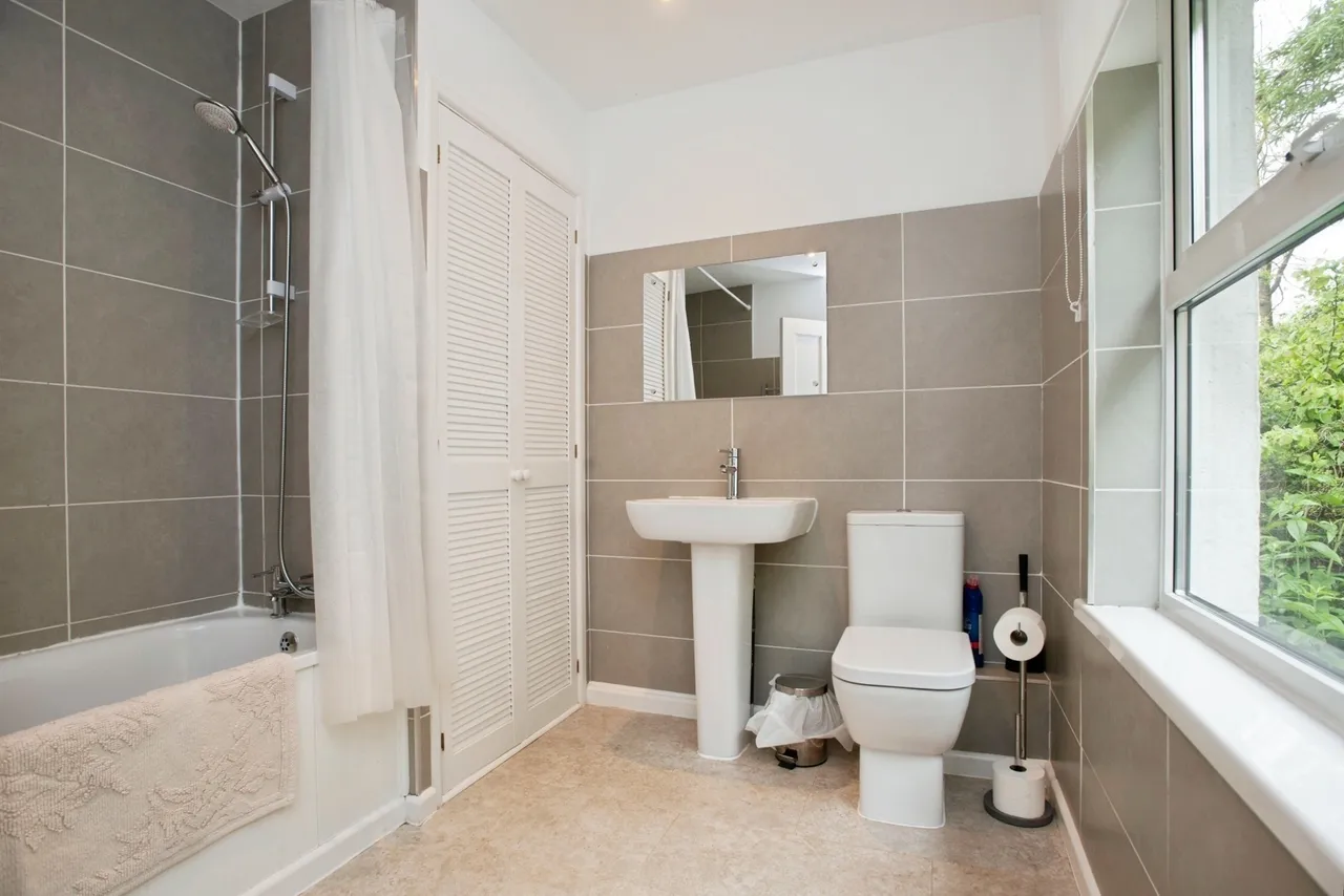 The Coombes, Polperro, PL13, photo 19