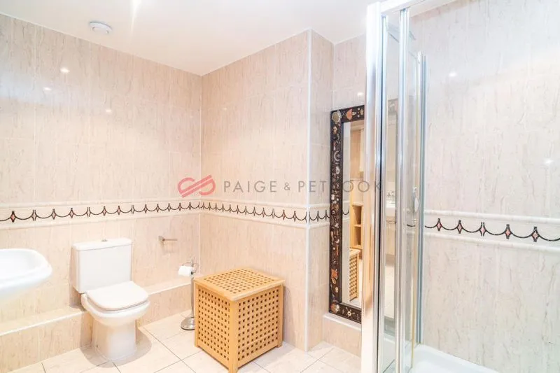 Eastcote Road, PINNER HA5 1DH, photo 9
