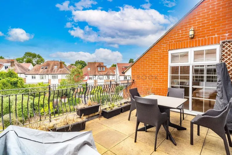 Eastcote Road, PINNER HA5 1DH, photo 6