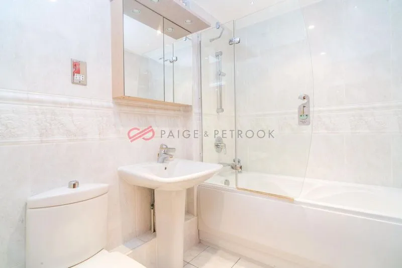 Eastcote Road, PINNER HA5 1DH, photo 8
