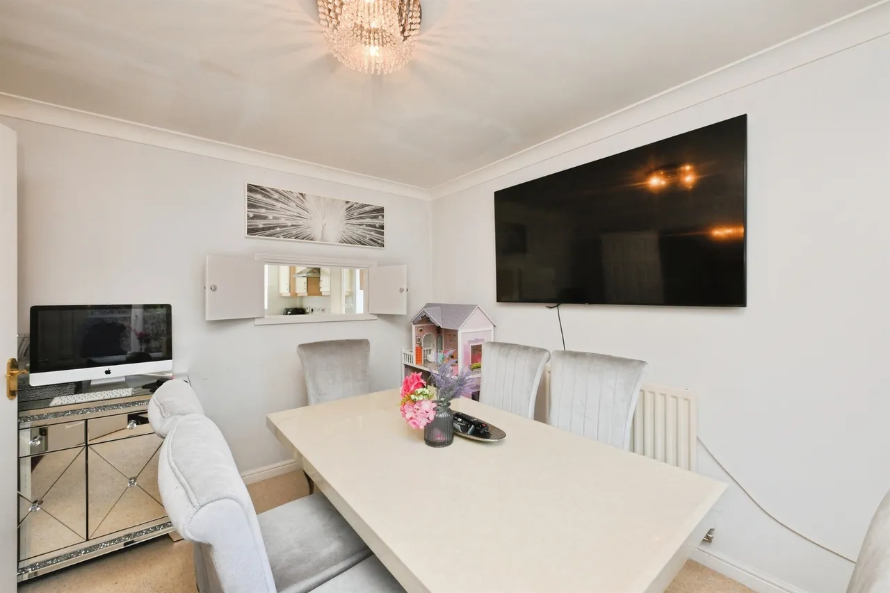 Ellis Close, Hoddesdon, photo 7