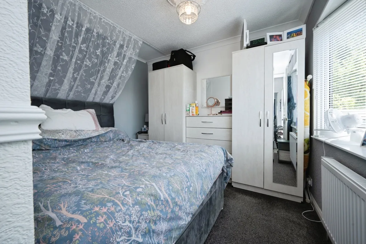 Folly Park, High Street, Clapham, Bedford, MK41, photo 7