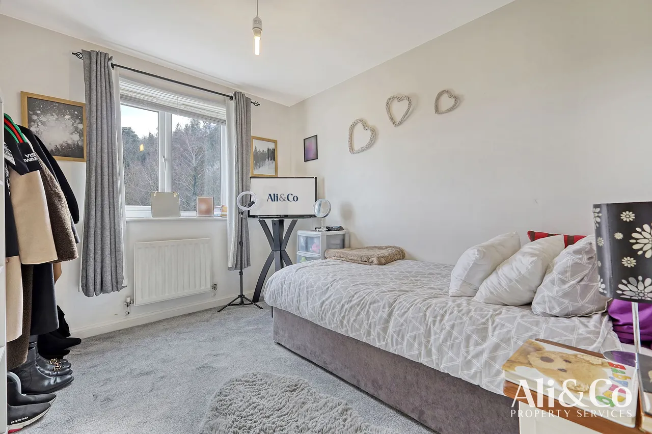Frobisher Gardens, Chafford Hundred, Essex, RM16 6EY, photo 12