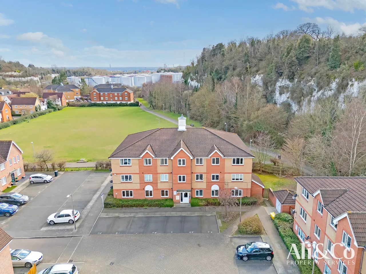 Frobisher Gardens, Chafford Hundred, Essex, RM16 6EY, photo 13