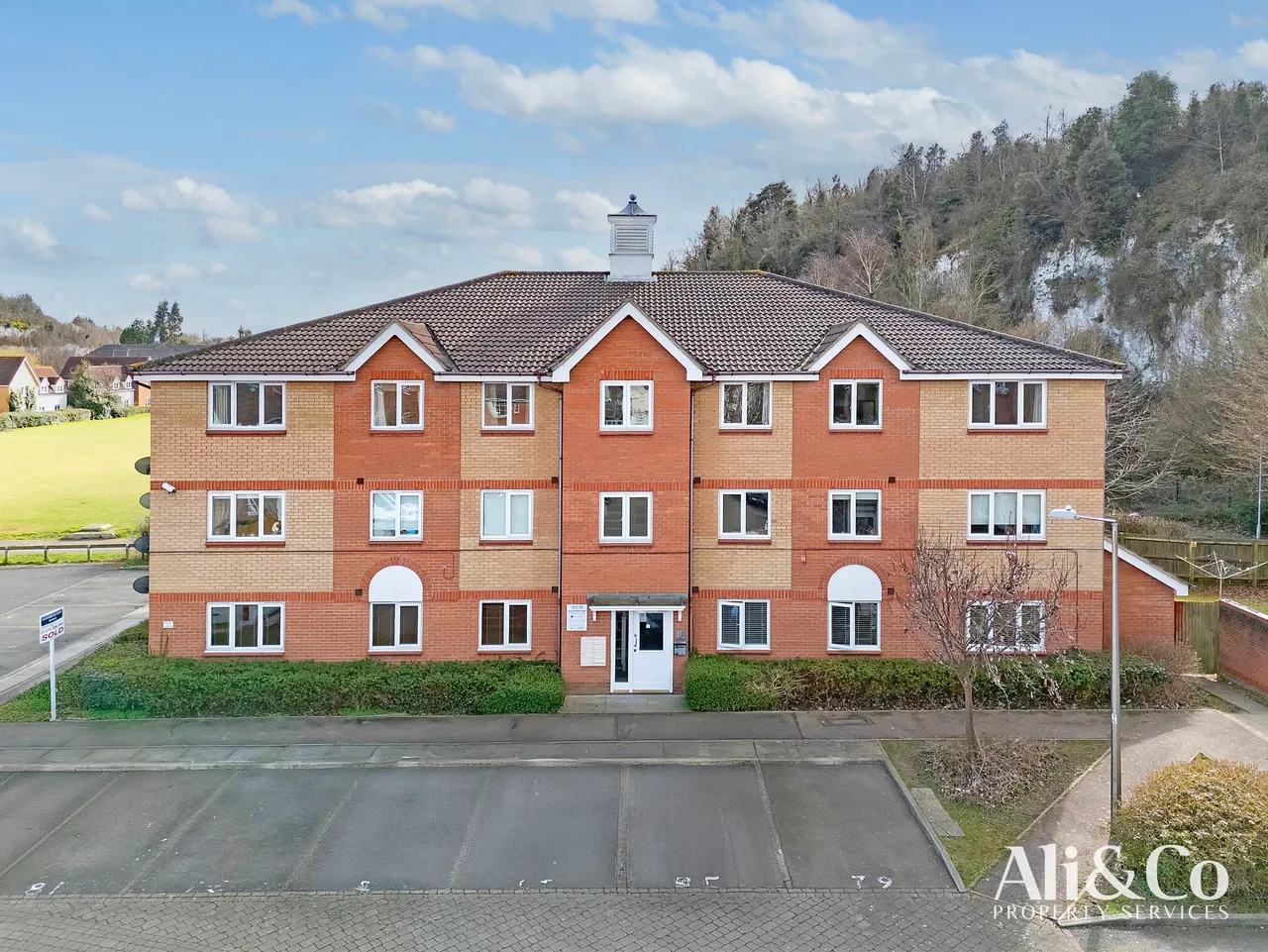 Frobisher Gardens, Chafford Hundred, Essex, RM16 6EY, photo 14